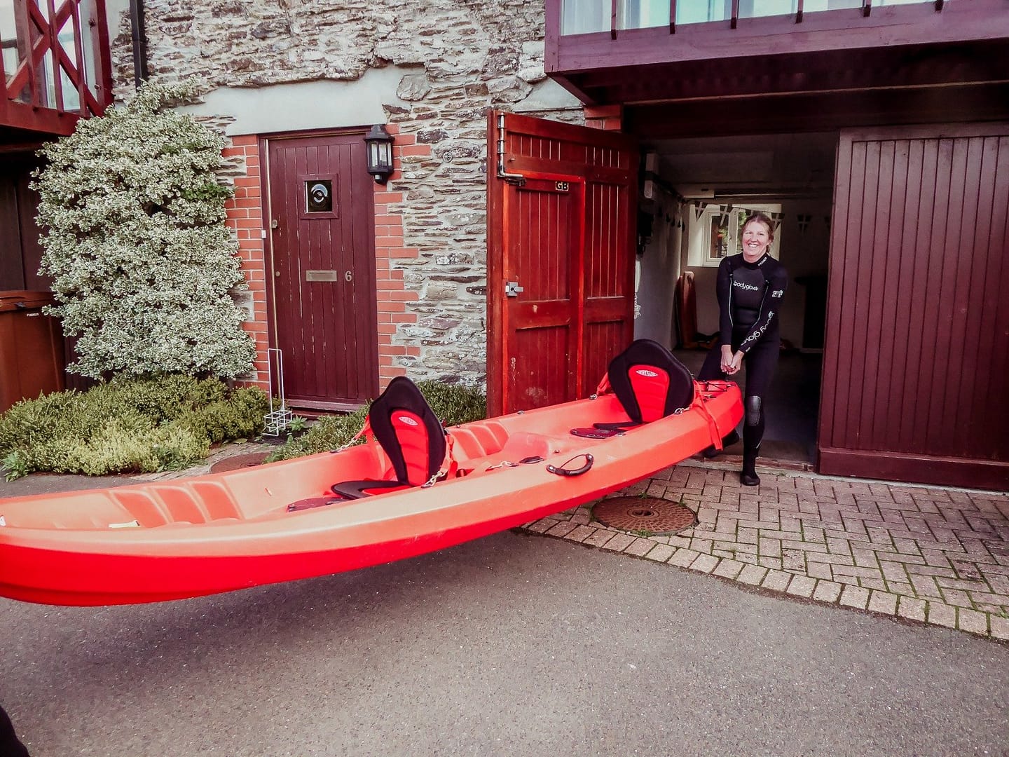 Secure Storage for Kayaks - Anchor cottage - Holiday Cottages Noss Mayo